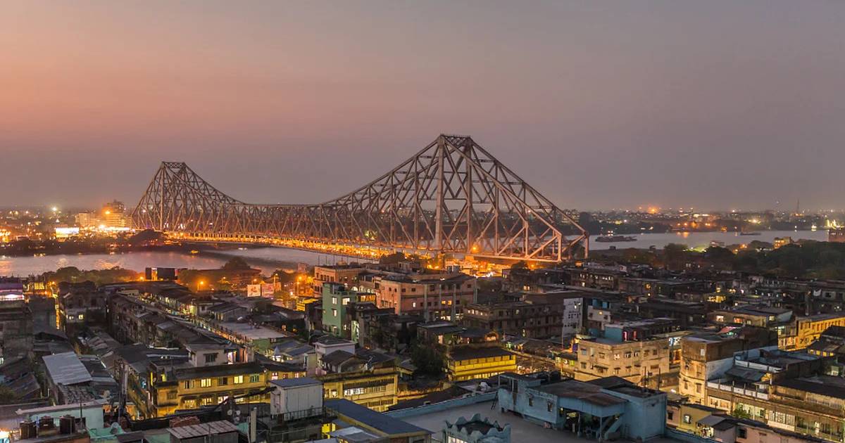 The Timeless Howrah Bridge Over the Hooghly - Kolkata