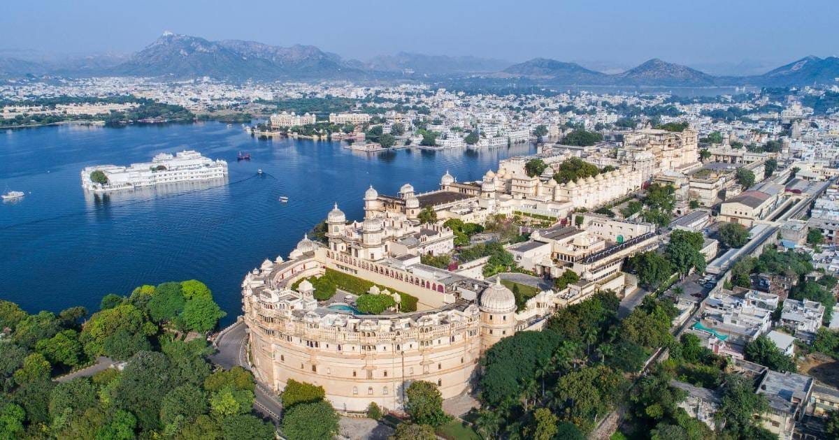 Udaipur’s Majestic City Palace & Lake Pichola
