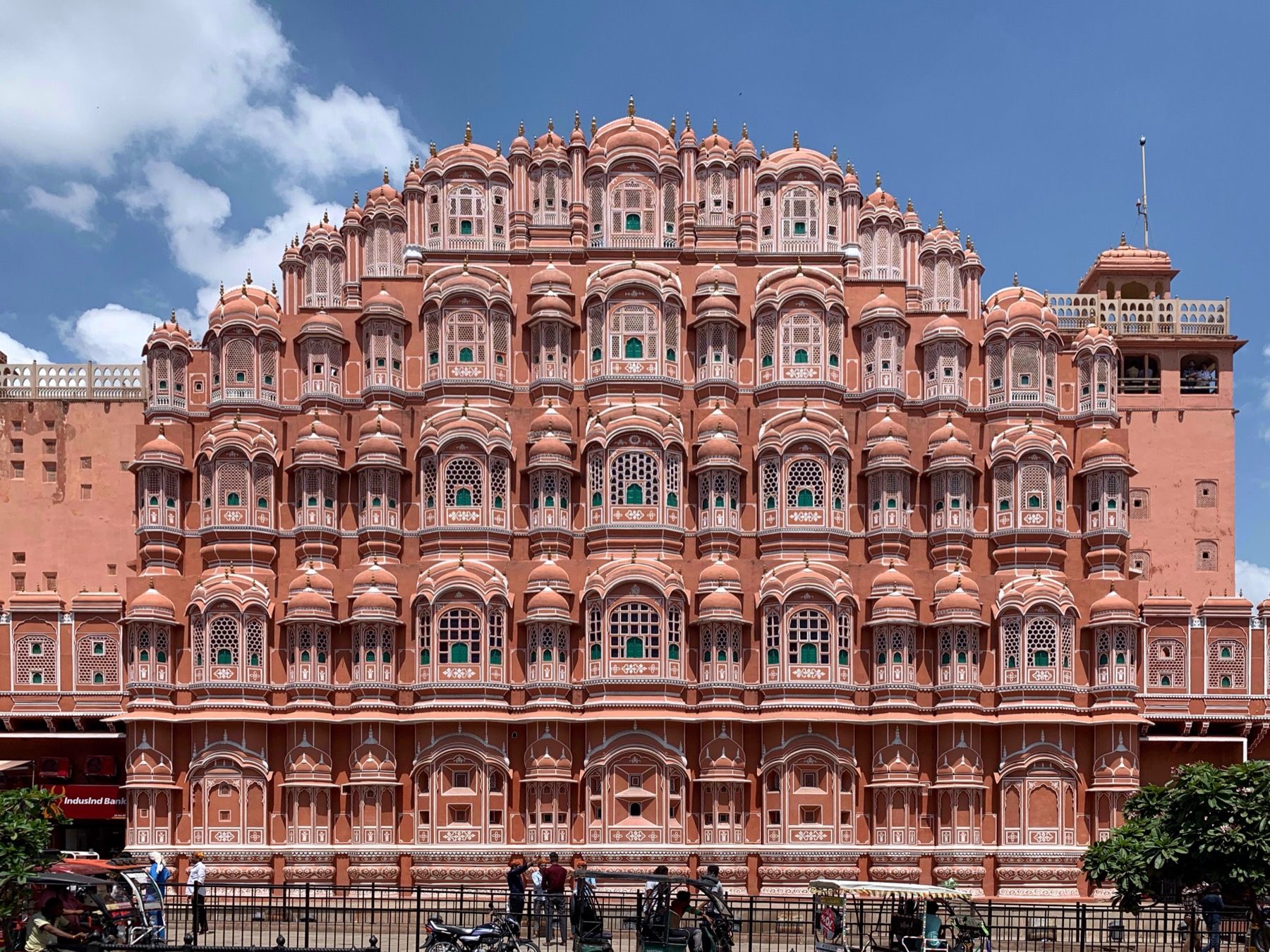 The pink east facade of the Hawa Mahal in Jaipur