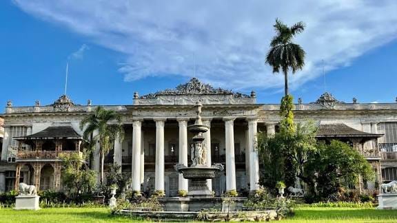 The columned facade of a historic Kolkata building